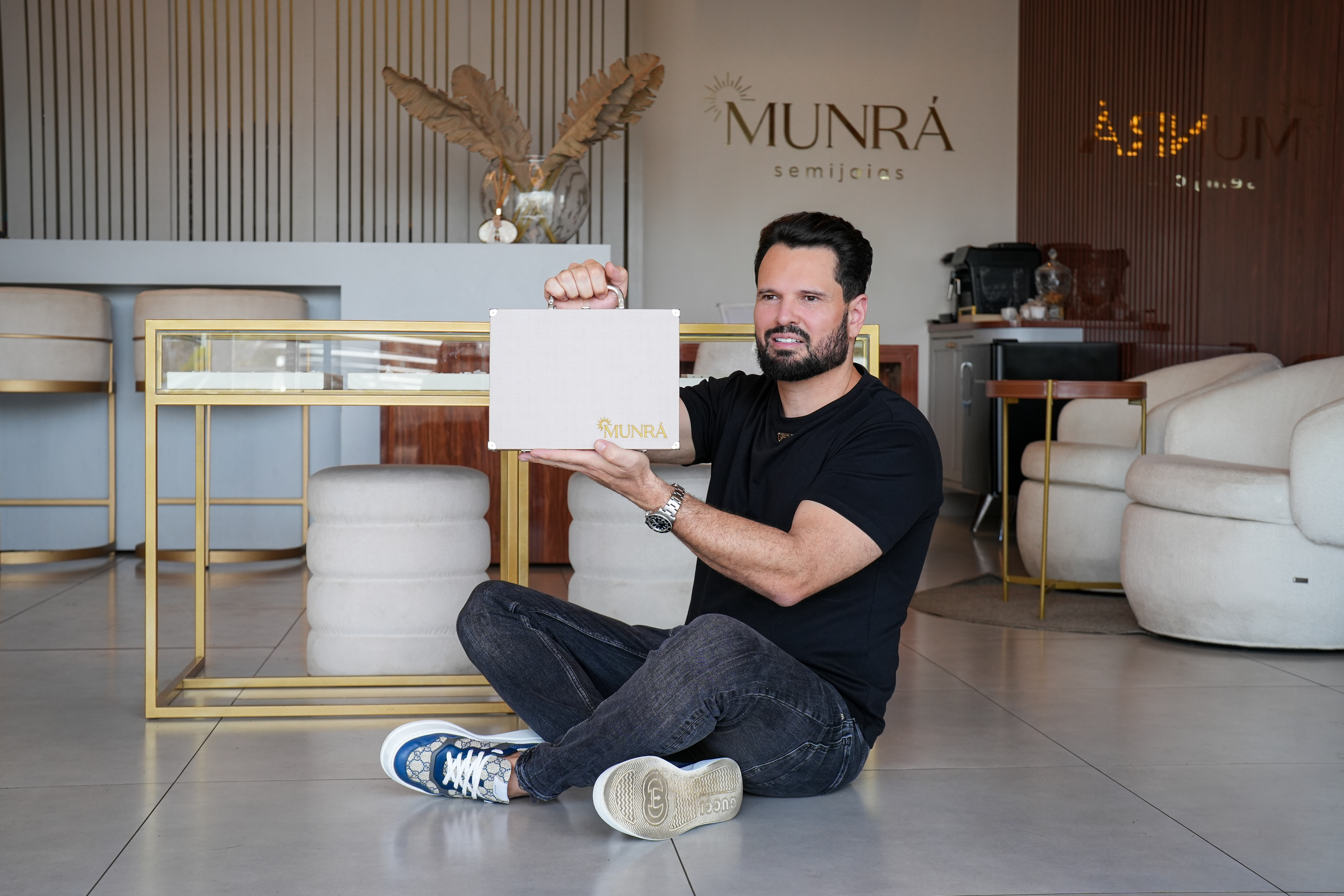 Setor bilionário: Munrá Semijoias acompanha ritmo acelerado do mercado de joias no Brasil